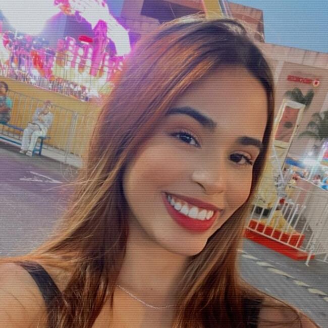 Babysitter in Magé: Debora Lima