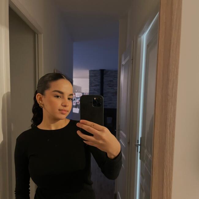 Babysitter in Toulouse: Ines
