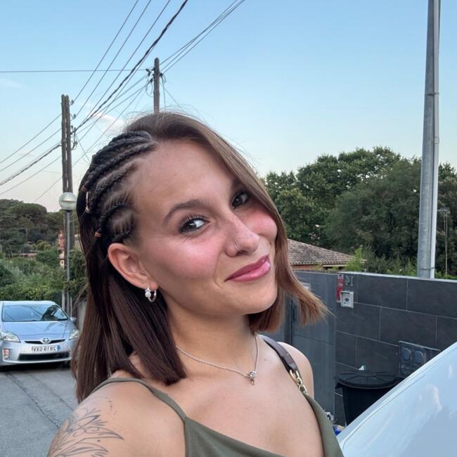 Babysitter in Sant Antoni de Vilamajor: Claudia