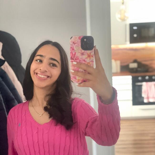 Babysitter in Schwalbach am Taunus: Hadia