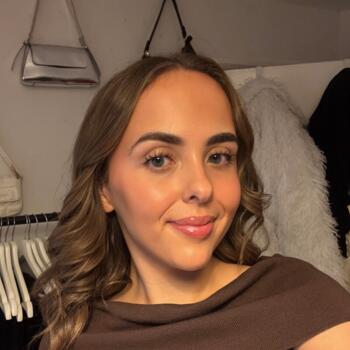 Babysitter in Cambridge: Jodie