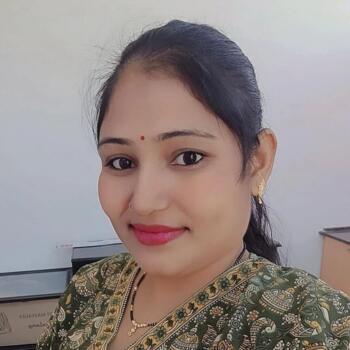 हैदराबाद में आया: Nomita das
