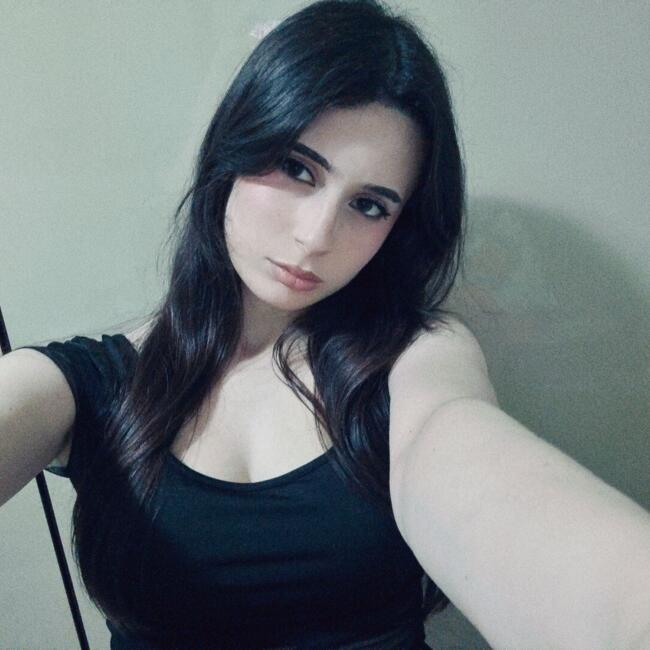 Babysitter in Bari: Farah