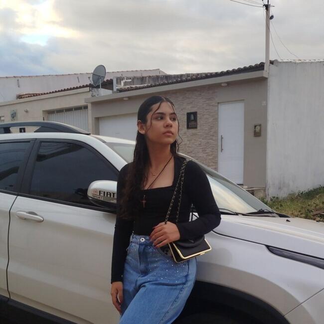 Babá em Serra Talhada: Luiza