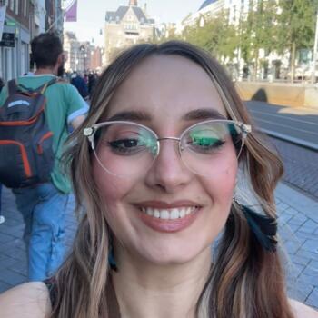 Babysitter in Porto: Claudia