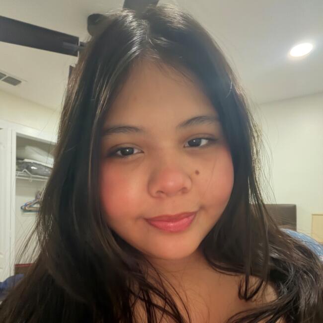 Babysitter in Borough of Queens: Darla