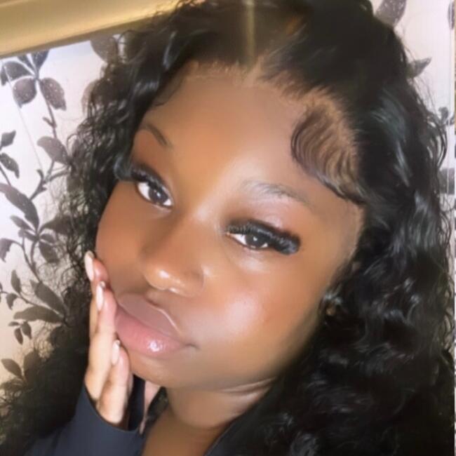 Babysitter in Greenhithe: Esther