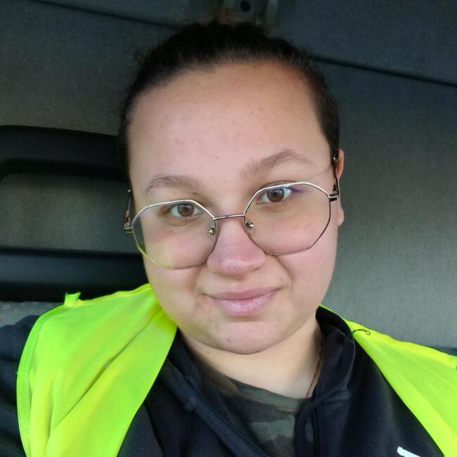 Babysitter in Martigues: Lucyle