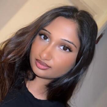 Baby-sitter in Kloten: Jensi