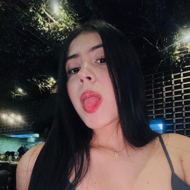 Babysitter in Cholul: Camila