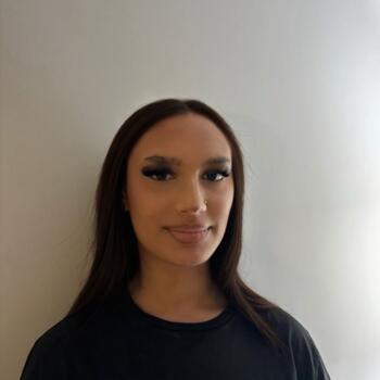 Nounou à Marseille: Amina