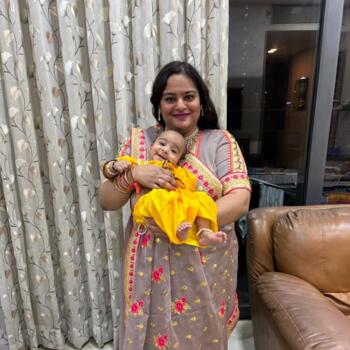 माता-पिता पुणे: Pooja Toshniwal