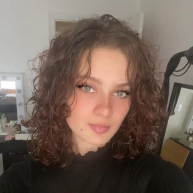 Babysitter in Windsor: Kassidy