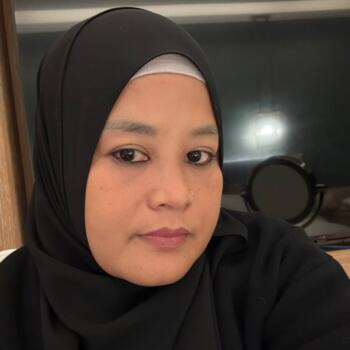 Babysitter in Singapore Island: Handa