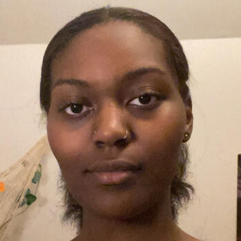 Babysitter Saint-Denis-de-lHôtel: Morgane