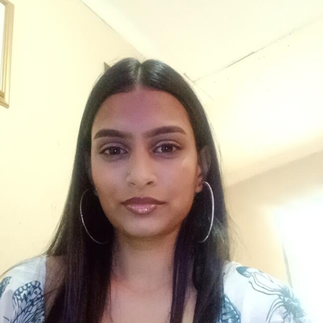 Babysitter in Queensburgh: Diya