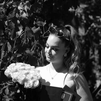 Babysitter in Budakeszi: Alexandra