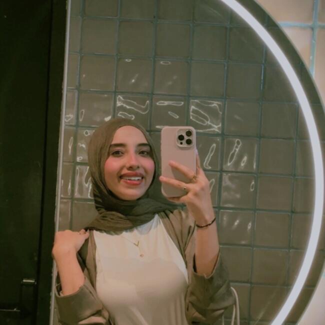 Babysitter in Jeddah: Yomna