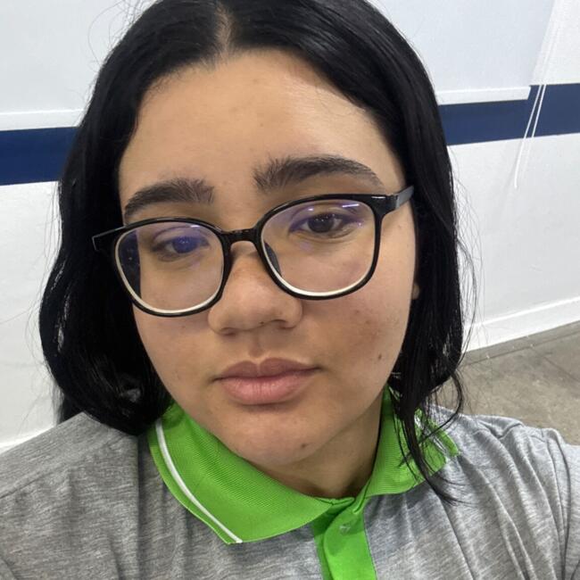 Babysitter in Manaus: Elizabeth