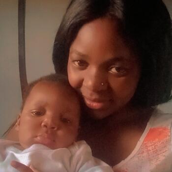 Babysitter in Strand: Meza