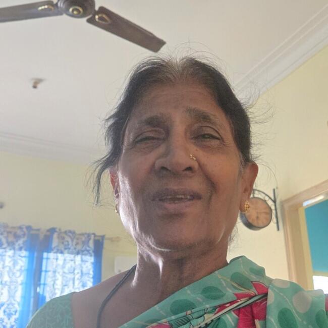 बंगलौर में बेबीसिटर: Nagamma