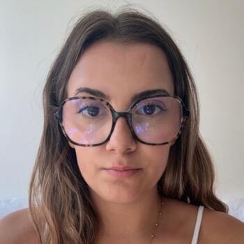 Babysitter in Pontoise: Naomie