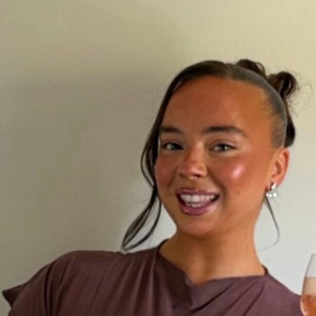 Babysitter in Beverley: Natalie