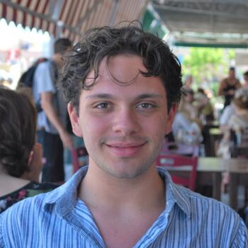 Babysitter in Athens: Lampros