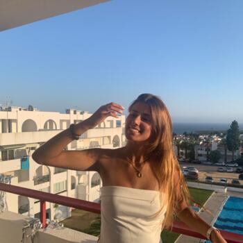 Babysitter em Alcabideche: Eliana