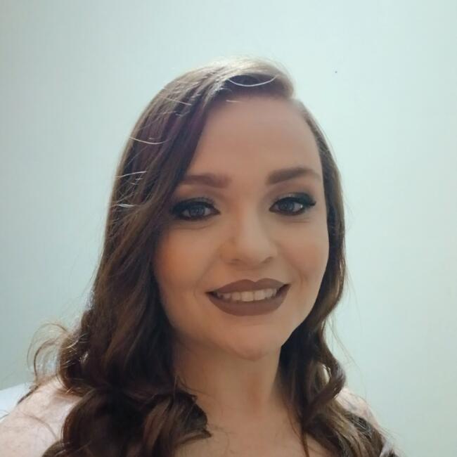 Babysitter in Gravataí: Denise