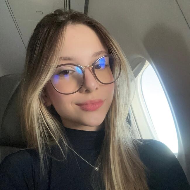 Babysitter in Toronto: Sofia