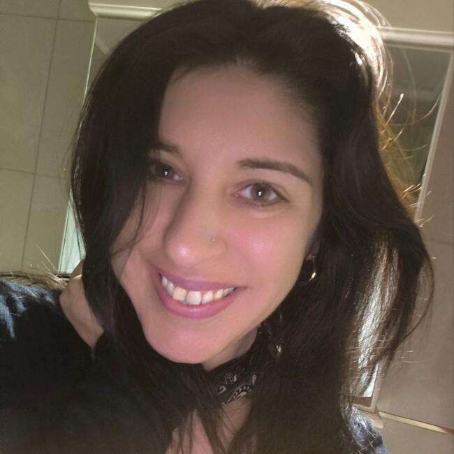 Niñera en San Miguel: Yanina