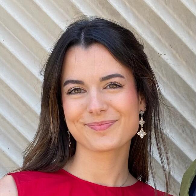 Babysitter in Le Mont-sur-Lausanne: Lucía