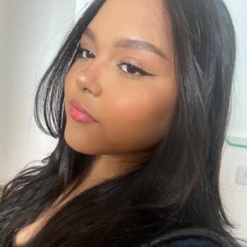 Babysitter in Suzano: Ana