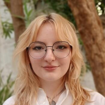 Babysitter Hillingdon: Isabella