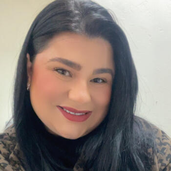 Babysitter in Curitiba: Taina