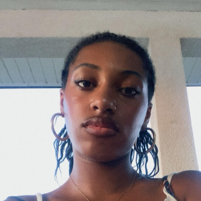 Babysitter in Créteil: Loan