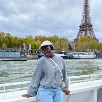 Babysitter in Champigny-sur-Marne: Awa