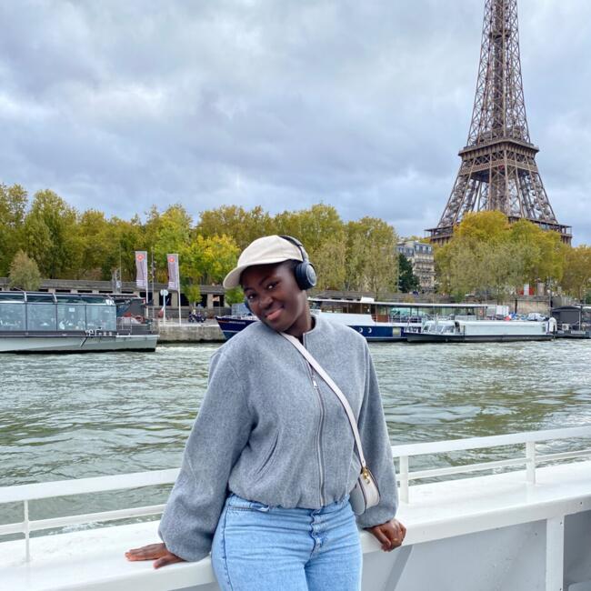 Babysitter in Champigny-sur-Marne: Awa