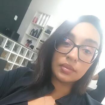 Babysitter in Faro: Yasmin