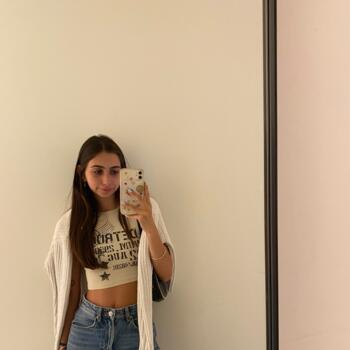 Babysitter em São Domingos de Rana: Cecilia