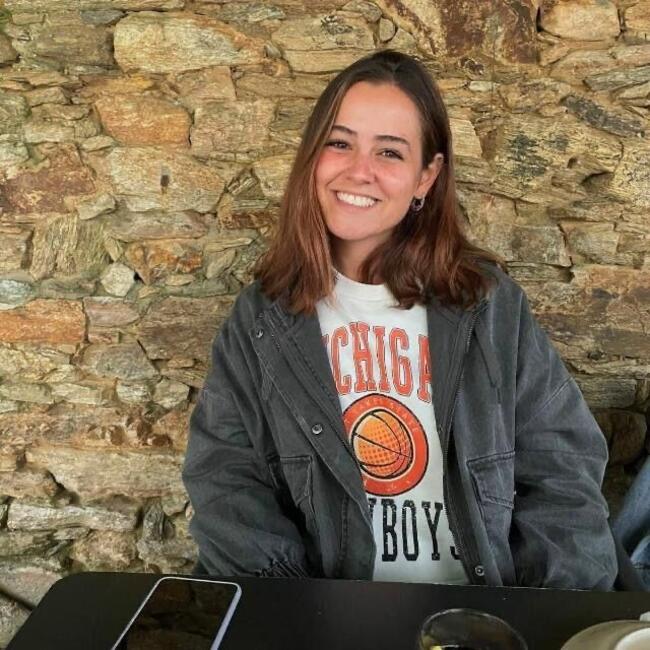 Canguro en Aljarafe: Elena