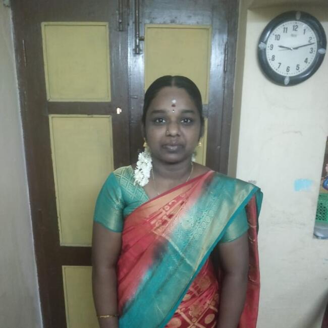 चेन्नई में बेबीसिटर: Radha