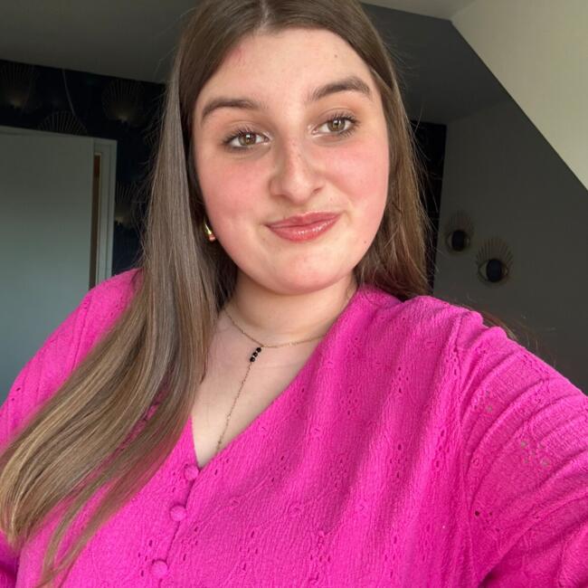 Babysitter in Rennes: Tess