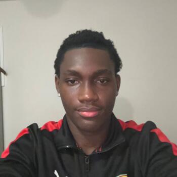 Baby-sitter in Orléans: Rayan