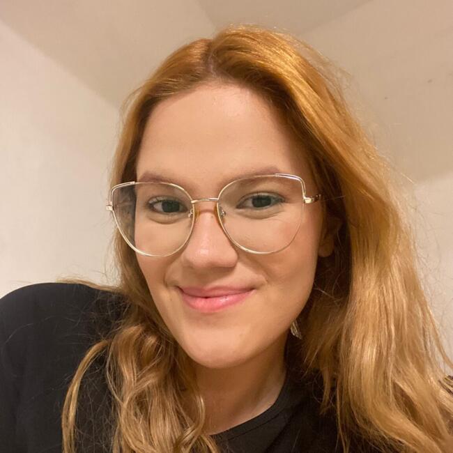 Babysitter in São Luís: Yasmin