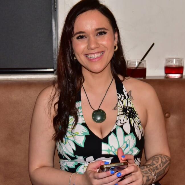 Babysitter in Auckland: Elan