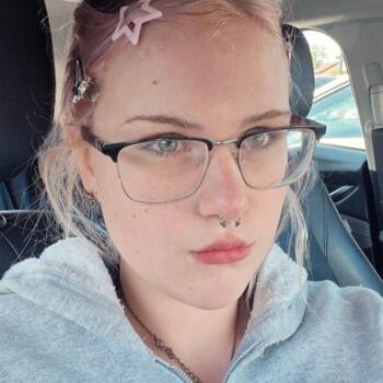 Babysitter in Aurora: Kiana