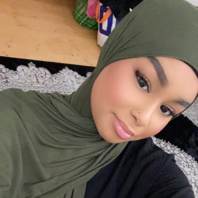 Babysitter in Valenton: Ella