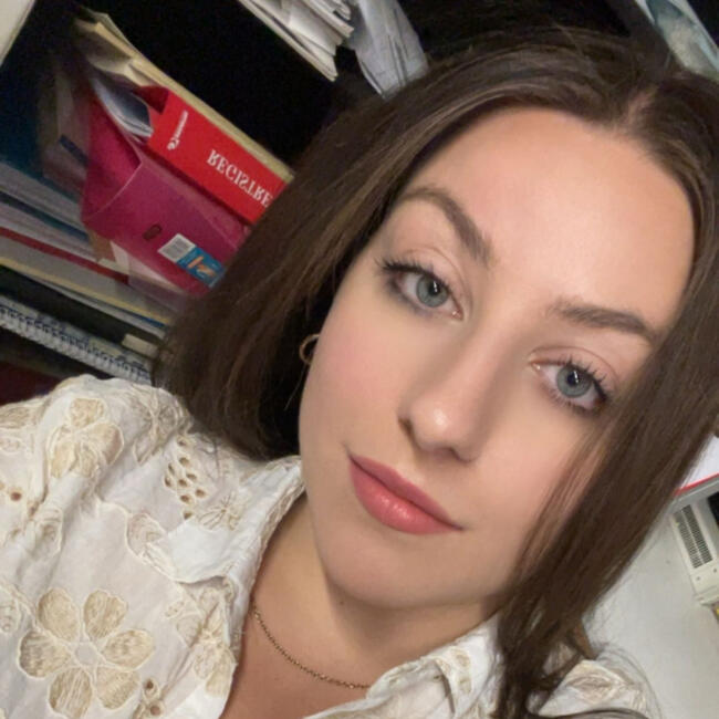 Babysitter in Eysines: Loane